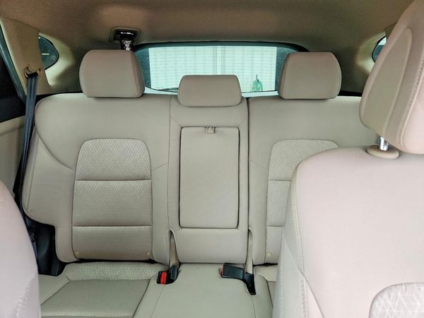 2016 HYUNDAI TUCSON — SUVN