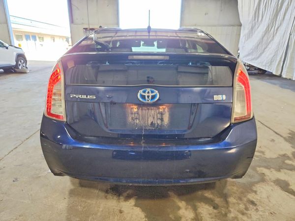 2015 TOYOTA PRIUS — DIRR