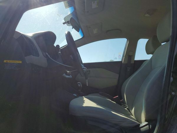 2013 KIA RIO LX — DENT