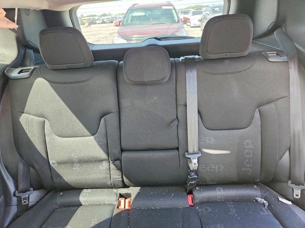 2015 JEEP RENEGADE — SUVN