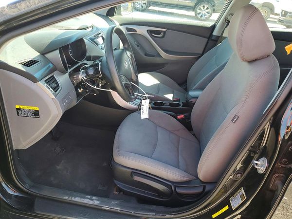 2013 HYUNDAI ELANTRA — DENT