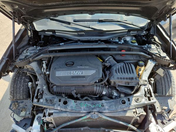 2020 BMW X2 sDrive28i — Engine bay