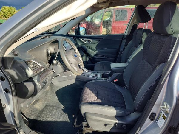 2021 SUBARU FORESTER — DENT