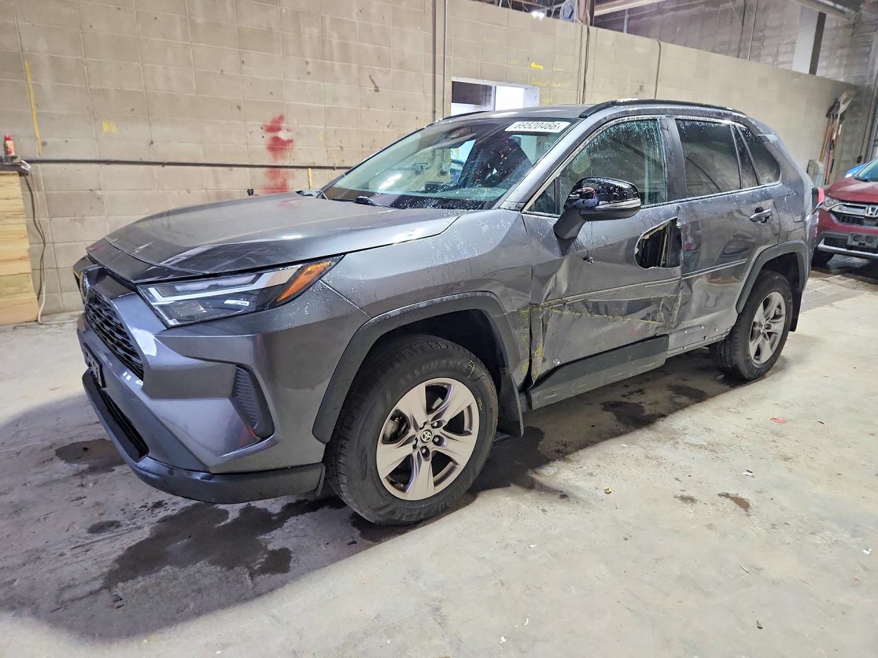 2022 TOYOTA RAV4 — Front 3/4
