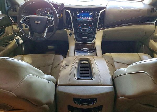2015 CADILLAC ESCALADE — CKPT