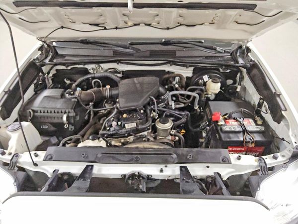 2022 TOYOTA TACOMA SR5 — Engine bay