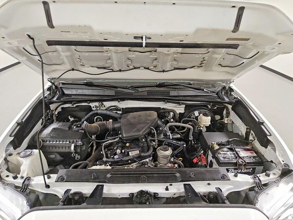 2022 TOYOTA TACOMA SR5 — Engine bay