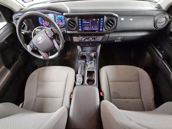 2022 TOYOTA TACOMA SR5 — CKPT