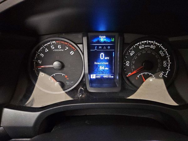 2022 TOYOTA TACOMA SR5 — ODOM
