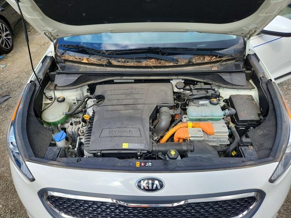 2019 KIA NIRO FE (HEV), LX (HEV) — Engine bay