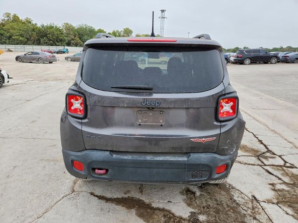 2017 JEEP RENEGADE Trailhawk — DIRR