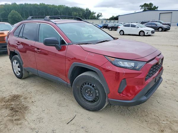 2021 TOYOTA RAV4 LE — Passenger 3/4