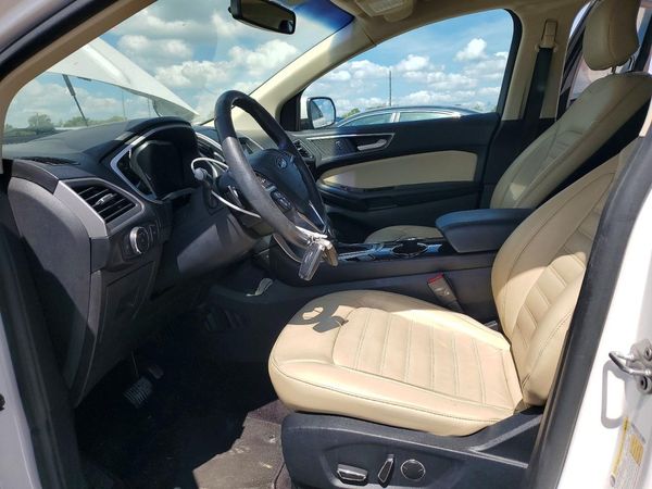 2017 FORD EDGE SEL — DENT
