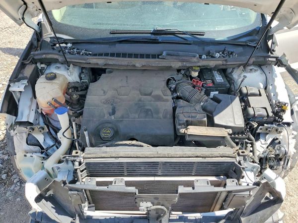 2017 FORD EDGE SEL — Engine bay