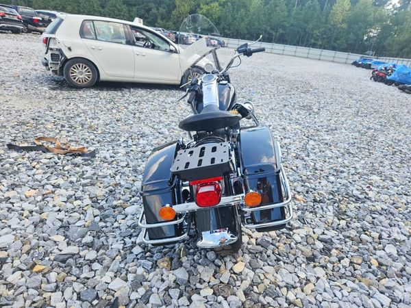 2019 HARLEY-DAVIDSON FL