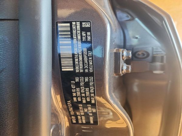 2017 JEEP RENEGADE SPORT 4X2 — VINS
