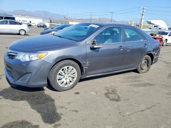 2012 TOYOTA CAMRY