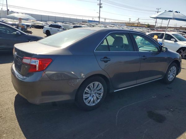 2012 TOYOTA CAMRY