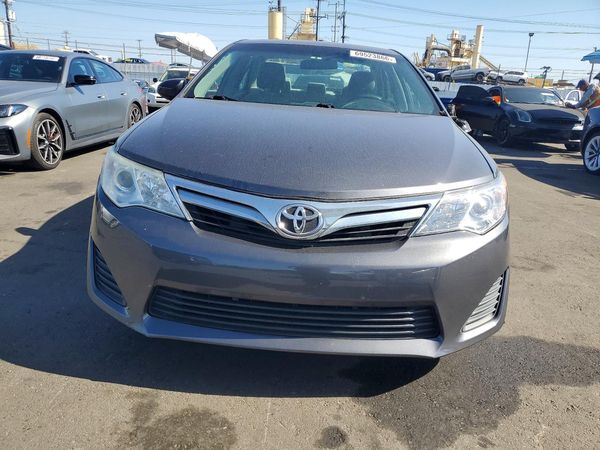 2012 TOYOTA CAMRY