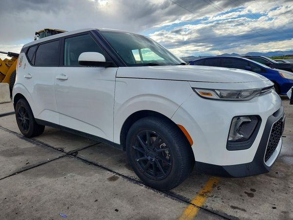 2022 KIA SOUL LX, S, X Line — Passenger 3/4