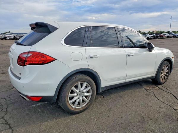2013 PORSCHE CAYENNE — PSRA