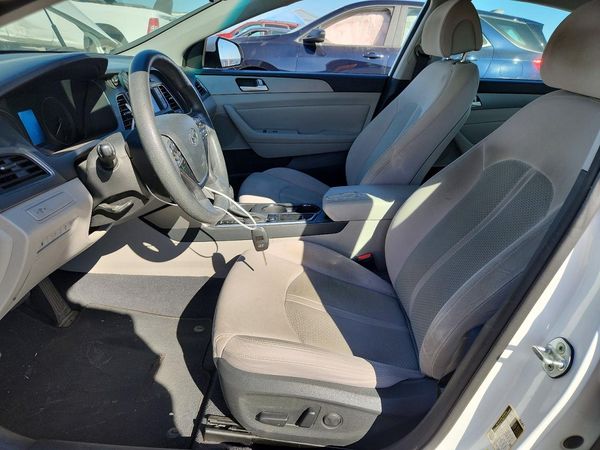 2015 HYUNDAI SONATA SE, ECO — DENT