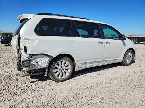 2016 TOYOTA SIENNA — PSRA