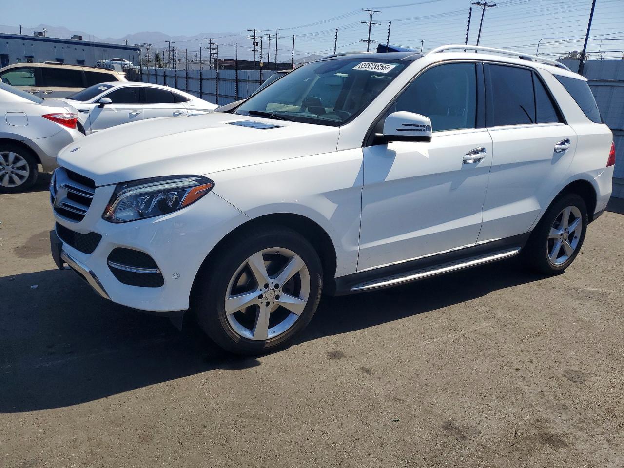 2017 MERCEDES-BENZ GLE GLE350 — Front 3/4