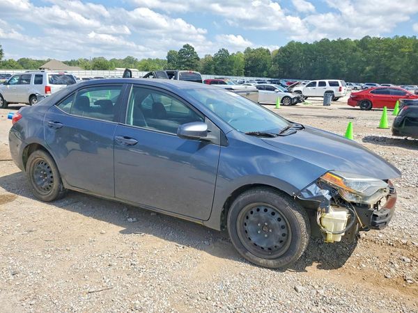 2019 TOYOTA COROLLA L/LE/SE/XLE/XSE — Passenger 3/4