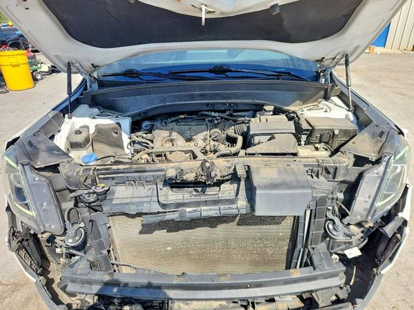 2020 KIA TELLURIDE LX — Engine bay