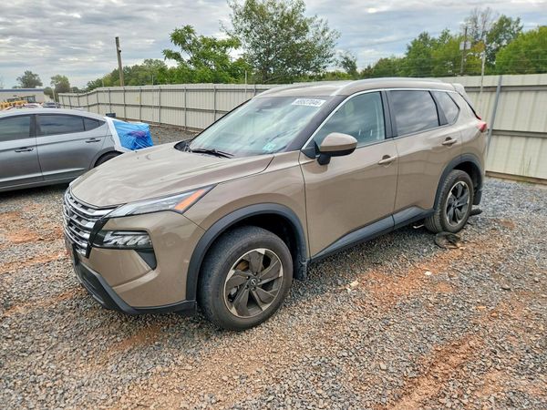 2025 NISSAN ROGUE SV — Front 3/4
