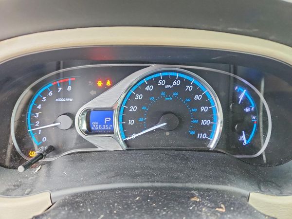 2014 TOYOTA SIENNA — ODOM