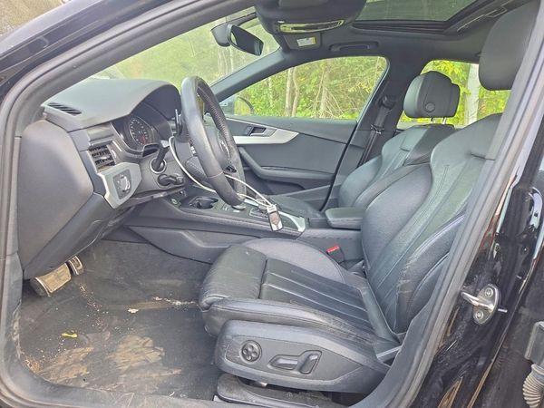 2019 AUDI A4 quattro Premium Plus — DENT