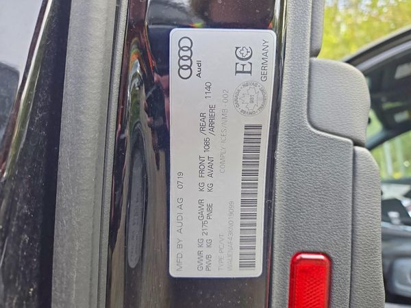 2019 AUDI A4 quattro Premium Plus — VINS