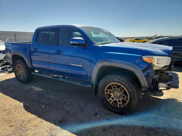 2017 TOYOTA TACOMA — Passenger 3/4