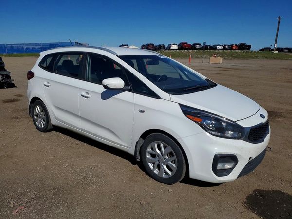 2017 KIA RONDO — Passenger 3/4