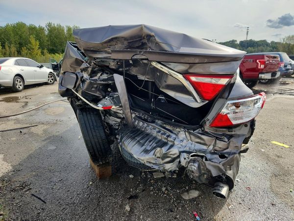 2016 TOYOTA CAMRY — DIRR