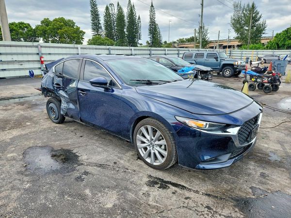 2023 MAZDA 3 — Passenger 3/4