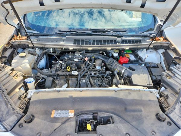2020 FORD EDGE — Engine bay