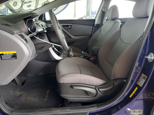 2013 HYUNDAI ELANTRA — DENT