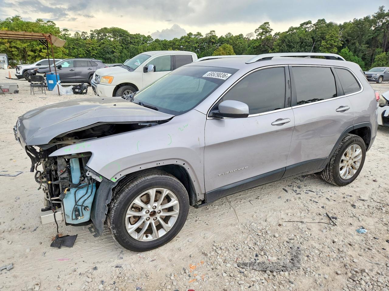 2019 JEEP CHEROKEE — Front 3/4