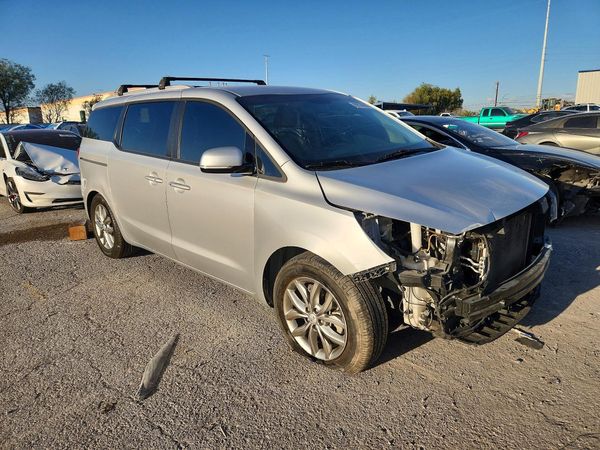 2020 KIA SEDONA LX/EX — Passenger 3/4
