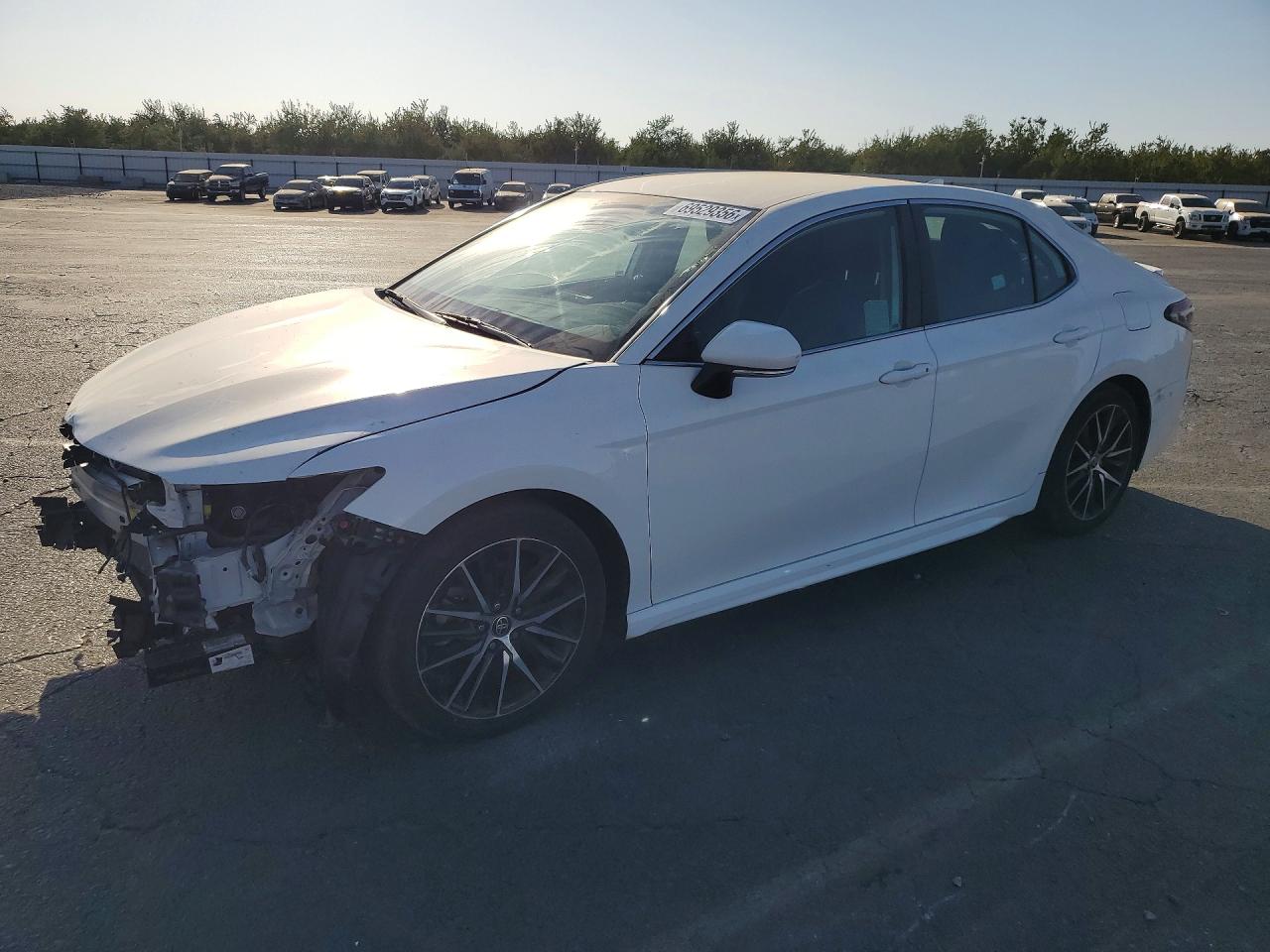 2021 TOYOTA CAMRY SE + Convenient Pkg — Front 3/4