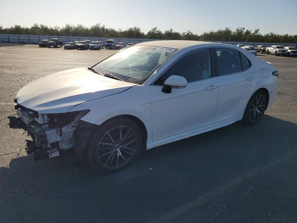 2021 TOYOTA CAMRY — DSFA — Front 3/4