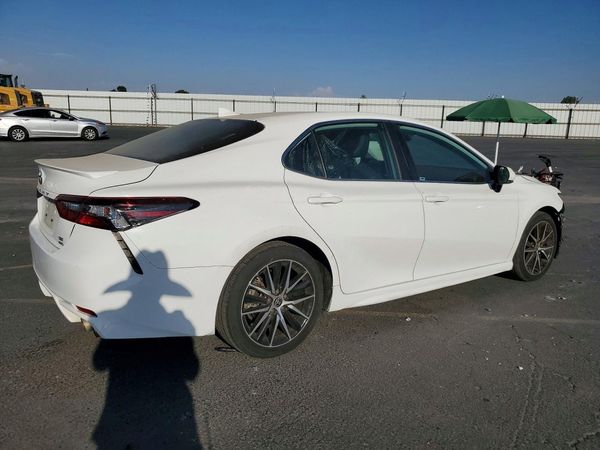 2021 TOYOTA CAMRY SE + Convenient Pkg — PSRA