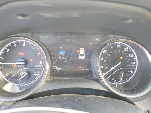 2021 TOYOTA CAMRY SE + Convenient Pkg — ODOM