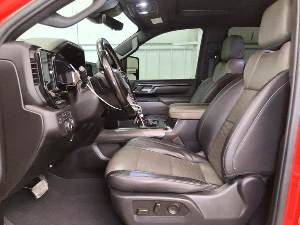 2024 CHEVROLET SILVERADO ZR2 — DENT