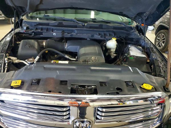 2014 RAM 1500 SLT