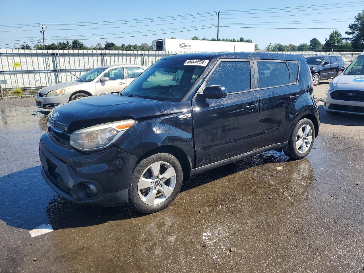 2017 KIA SOUL Base — Front 3/4