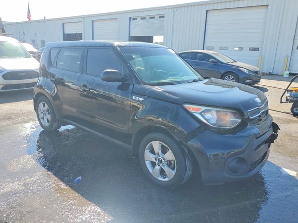 2017 KIA SOUL Base — Passenger 3/4